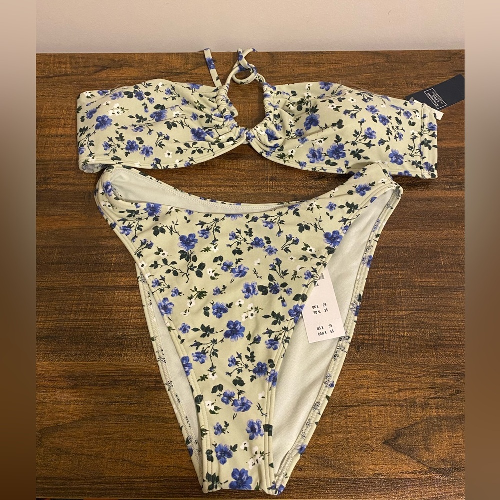 NWT Abercrombie & Fitch Bikini Large Top Small Bottoms